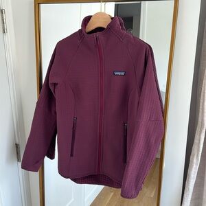 Patagonia Women’s R2 Jacket - Small (barely worn, like new)